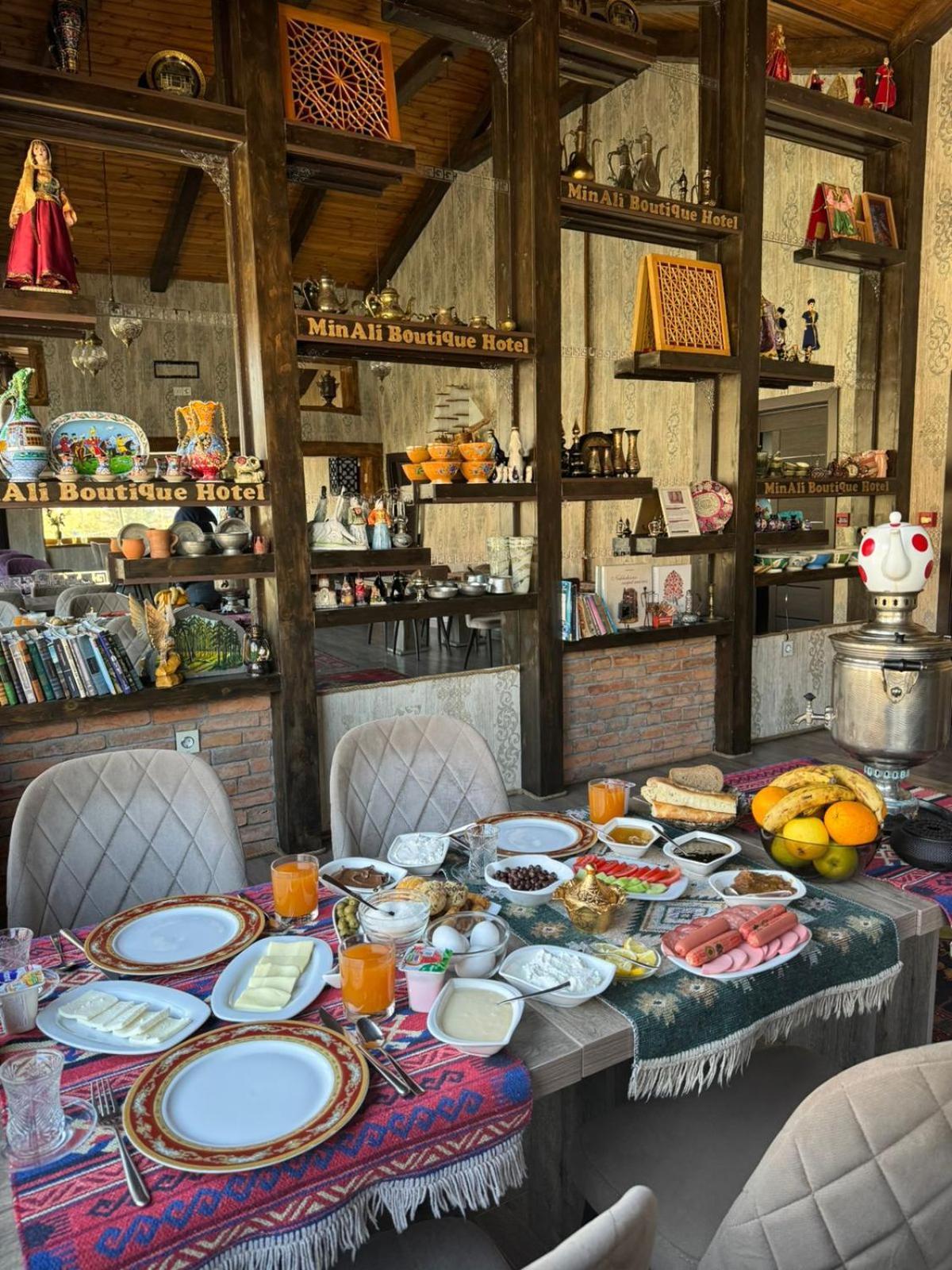 Minali Boutique Hotel Şǝki エクステリア 写真